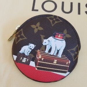Louis Vuitton round coin purse